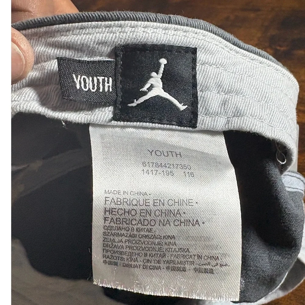 Jordan youth gray